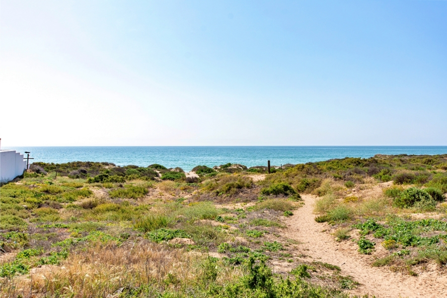 5 Bedroom Property for Sale in Golden Mile Western Cape